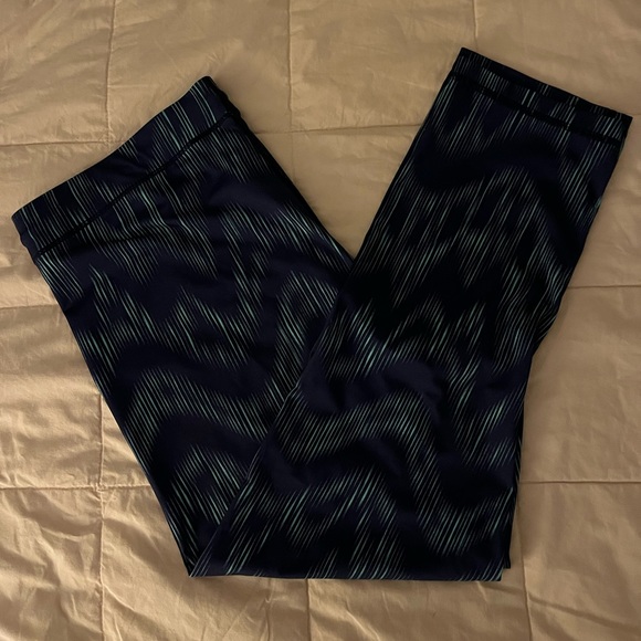 ❌SOLD❌ Roxy Leggings - Picture 5 of 7